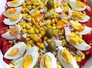 Uma foto de salada atum