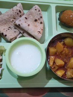 બટેટા નુ શાક (bateta nu shaak recipe in Gujarati) રેસીપી મુખ્ય ફોટો