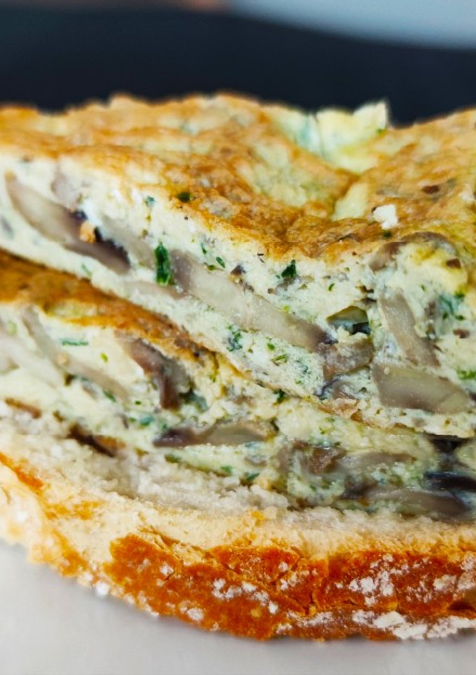 Una foto de Tortilla de champiñones