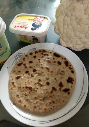 गोभी पराठा (gobi paratha recipe in Hindi) रेसिपी मुख्य फोटो