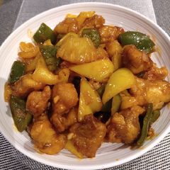 A picture of Sweet and Sour Chicken.
