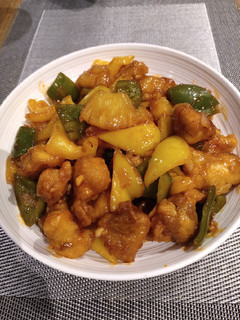 A picture of Sweet and Sour Chicken.