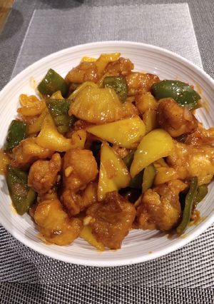 A picture of Sweet and Sour Chicken.