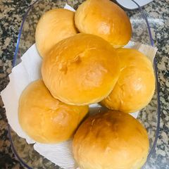 A picture of Burger buns.