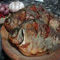 A picture of Ikan goreng daun jeruk.
