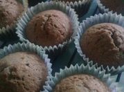 Una foto de cupcake con chips de chocolate
