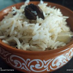 A picture of Onion pulaw.