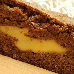 Low Carb Banana Cinnamon Cake (With Custard Centre) A picture of Low Carb Banana Cinnamon Cake (With Custard Centre).