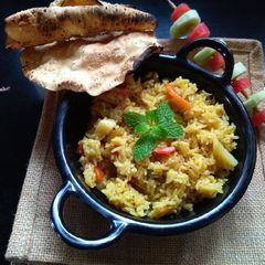 A picture of Vegetable pulav.