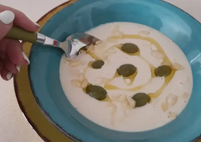 Pasos sencillos para Preparar  Crema fría de ajoblanco