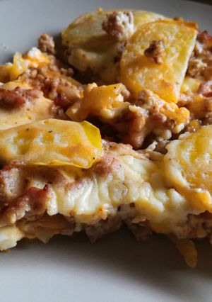 Másnap is szaftos, triplahúsos rakott krumpli recept fotója