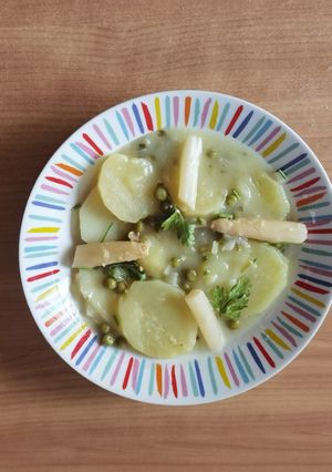 Una foto de Patatas en Salsa Verde (Receta Vasca)