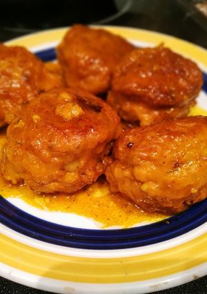 A picture of Spanish-Style Meatballs in Sauce.
