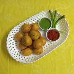 Batata vada A picture of Batata vada.