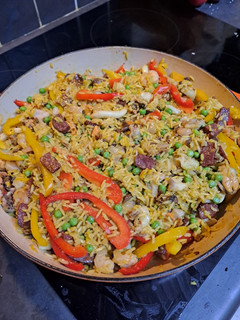 A picture of Paella.