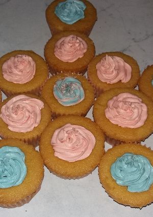A picture of Vanilla sponge cupcakes without milk.
