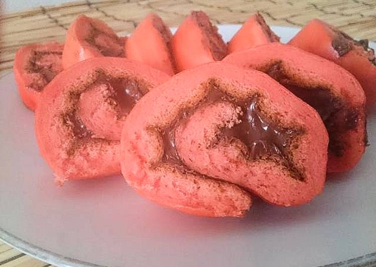 Langkah Menyiapkan Choco Pink Roll Cake yang Bisa Manjain Lidah