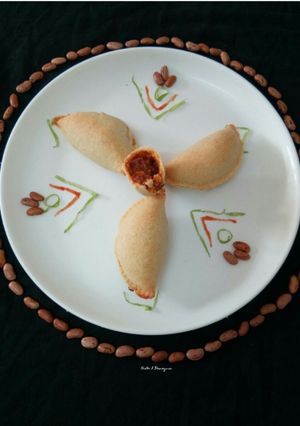 A picture of Veg Empanadas.