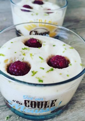 Une photo de Tiramisu citron vert & framboises