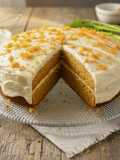 Torta especiada de zanahoria con glaseado de queso crema