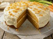 Una foto de torta de zanahoria