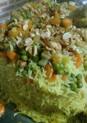 صورة لوصفة مقلوبة بازيلا وجزر و بطاطا