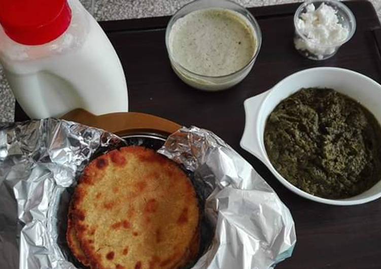 Recipe of Tasty Sarson ka Saag and Makki ki Roti Lassi Podina Chutney and Makkan