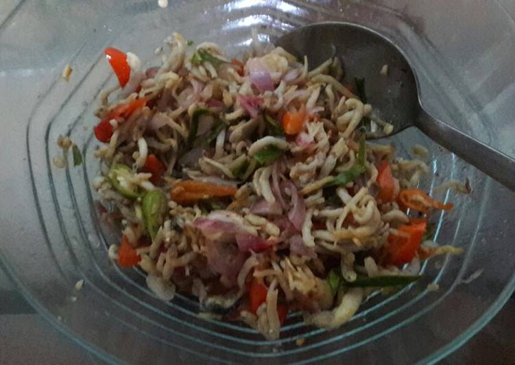 Sambal matah teri nasi