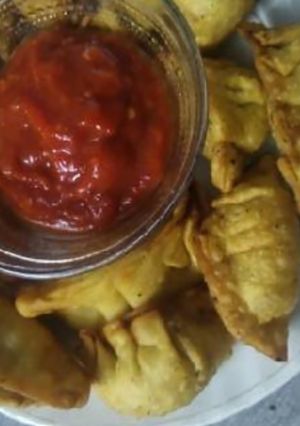 A picture of Momos.