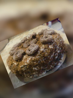 ब्लैक फॉरेस्ट केक (Black forest cake recipe in Hindi) रेसिपी मुख्य फोटो