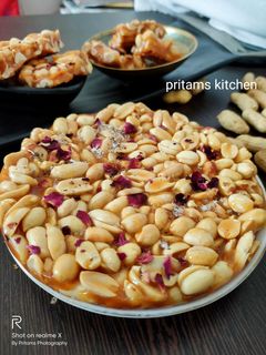 मूंगफली की चिक्की रेसिपी मुख्य फोटो