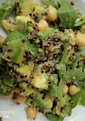 A picture of Avocado Quinoa Salad.