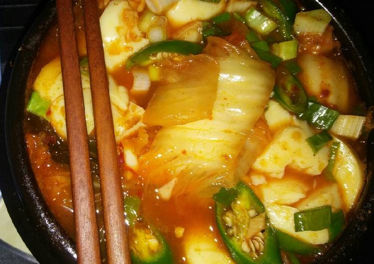Resep 참치 김치 찌개 (sup kimchi tuna) Anti Gagal