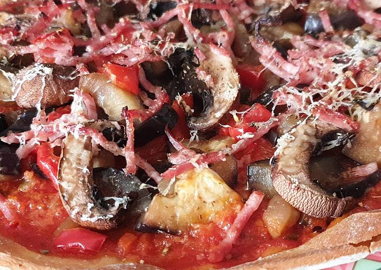 Comment Cuisiner Pizza ss gluten au légumes/allumettes de jambon et champignons