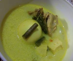 Masakan Populer Sayur bumbu kuning santan (Telor,Tahu,ayam dan kacang panjang) Praktis Enak