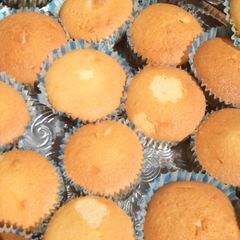 A picture of Coconut cupcakes.