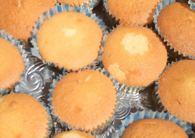 Recipe of Speedy Coconut cupcakes
