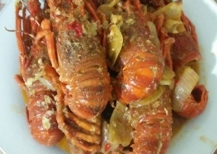 Bagaimana Menyiapkan Lobster saos padang super pedes dower yang Bikin Ngiler