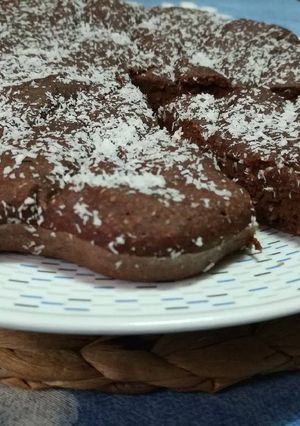 Una foto de Bizcocho de yogurt y cacao