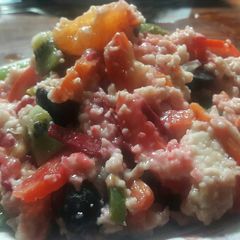 A picture of Oats fruit veggie salad.