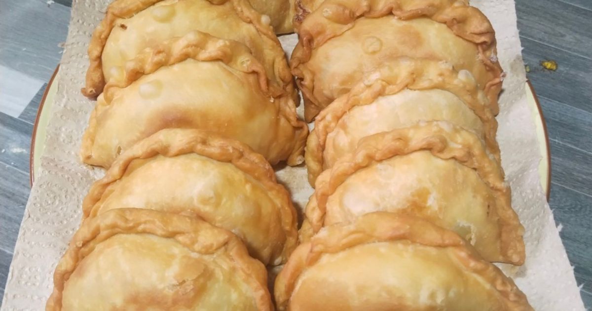 Pastel renyah tahan lama