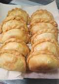 Pastel renyah tahan lama