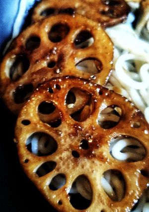 Une photo de ⭐⭐Racines de Lotus au caramel de soja