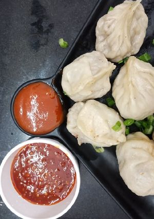 स्टीम मोमोज (Steam Momos recipe in Hindi) रेसिपी मुख्य फोटो