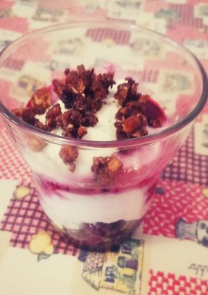 Foto di Semifreddo in bicchiere alle more
