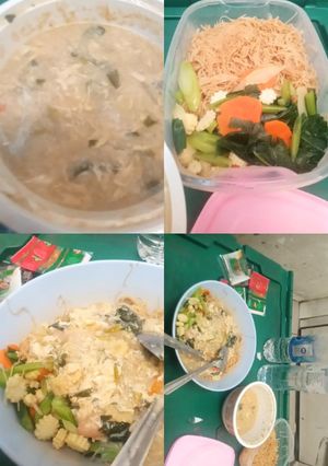 รูปของ ราดหน้าไก่หมัก