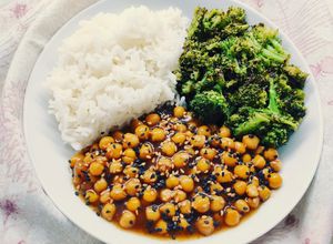 Foto di Ceci glassati con broccoli e riso basmati