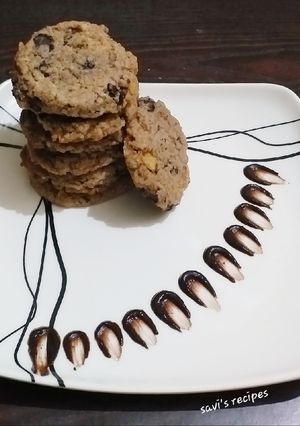 A picture of Broken wheat and cornflake cookies.