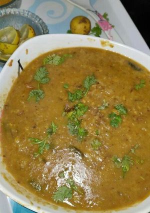 A picture of Dal fry.