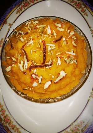 तरबूज का हलवा (Tarbooj ka Halwa recipe in Hindi) रेसिपी मुख्य फोटो